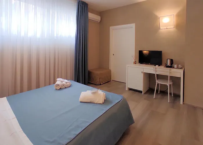 Hotel Cecina Beach