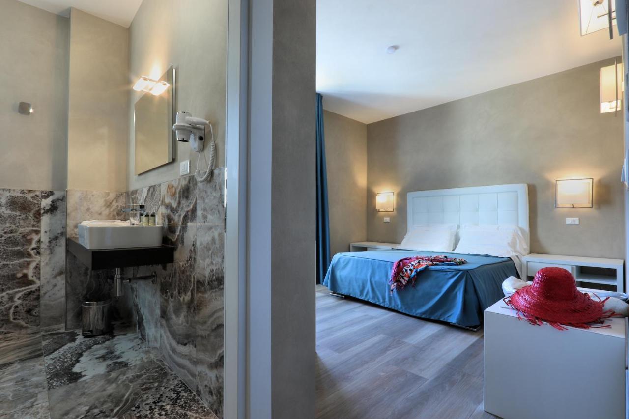Hotel Cecina