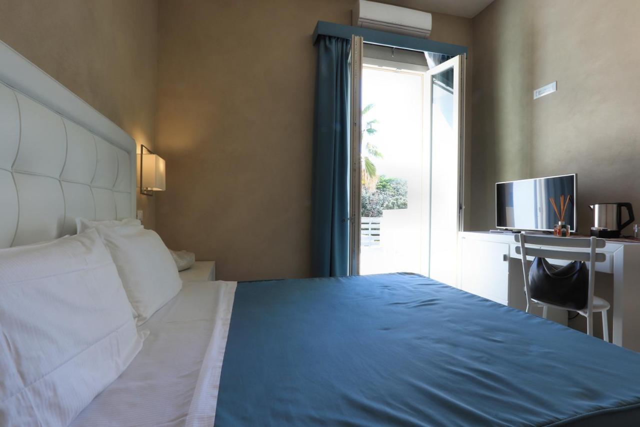 Hotel Cecina